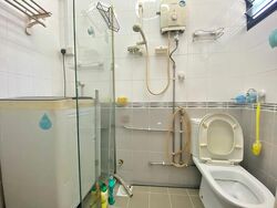 Blk 329 Serangoon Avenue 3 (Serangoon), HDB 4 Rooms #455726971